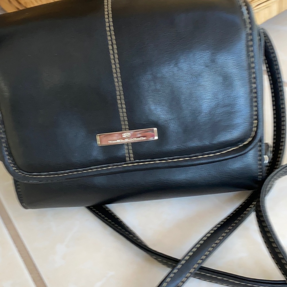 Frankie & johnnie wallet style cross body